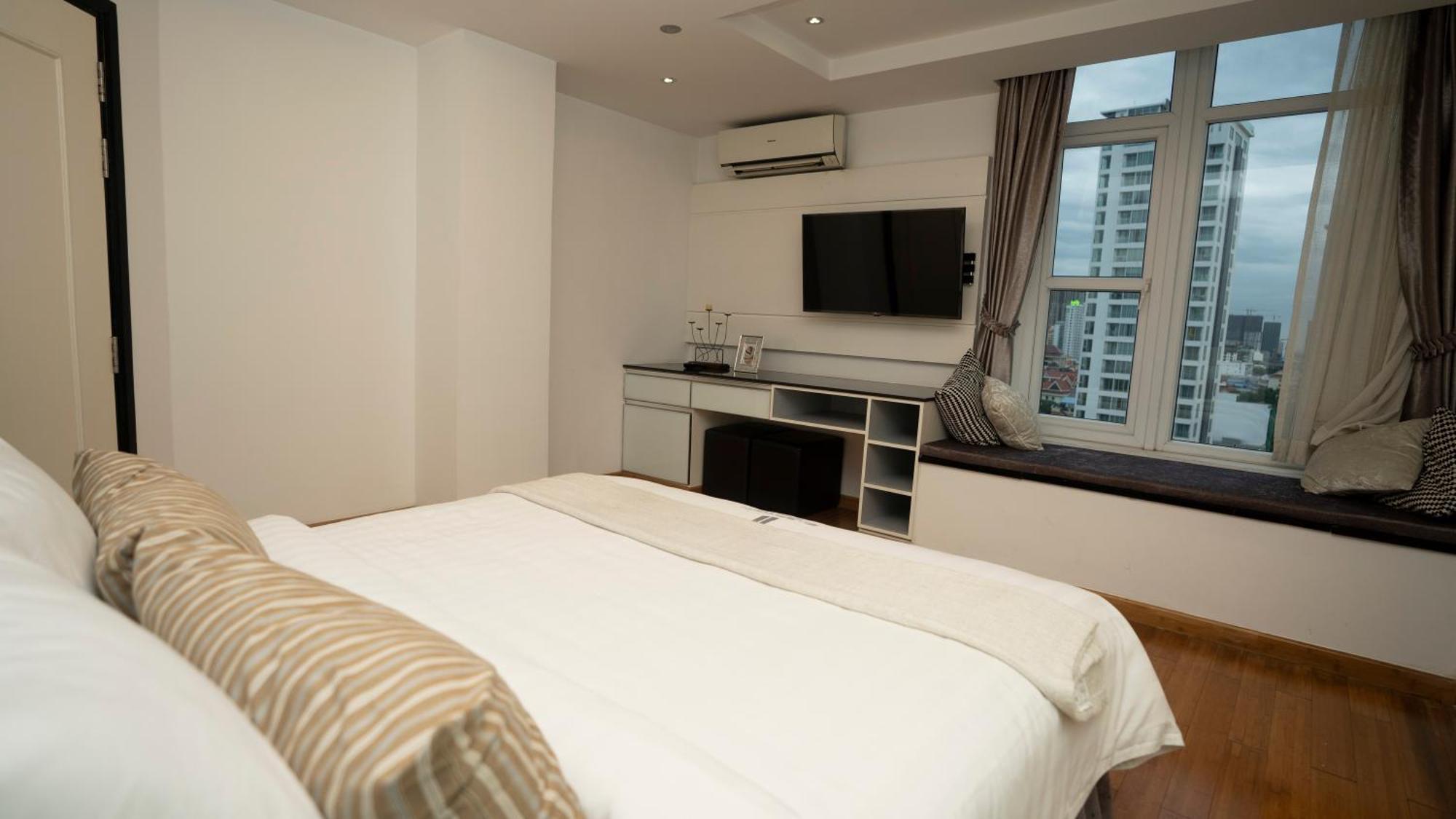 Naki Suites @ Silvertown Phnom Penh Exterior photo