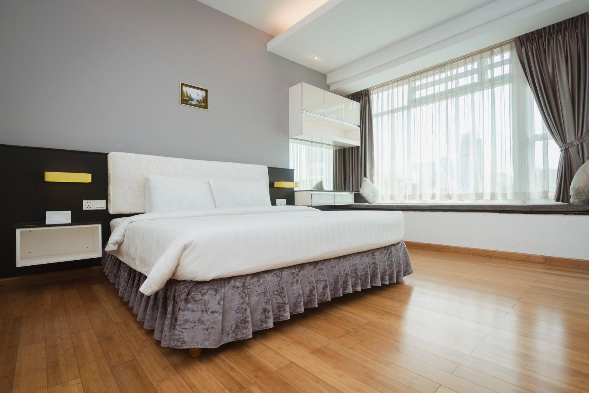 Naki Suites @ Silvertown Phnom Penh Exterior photo