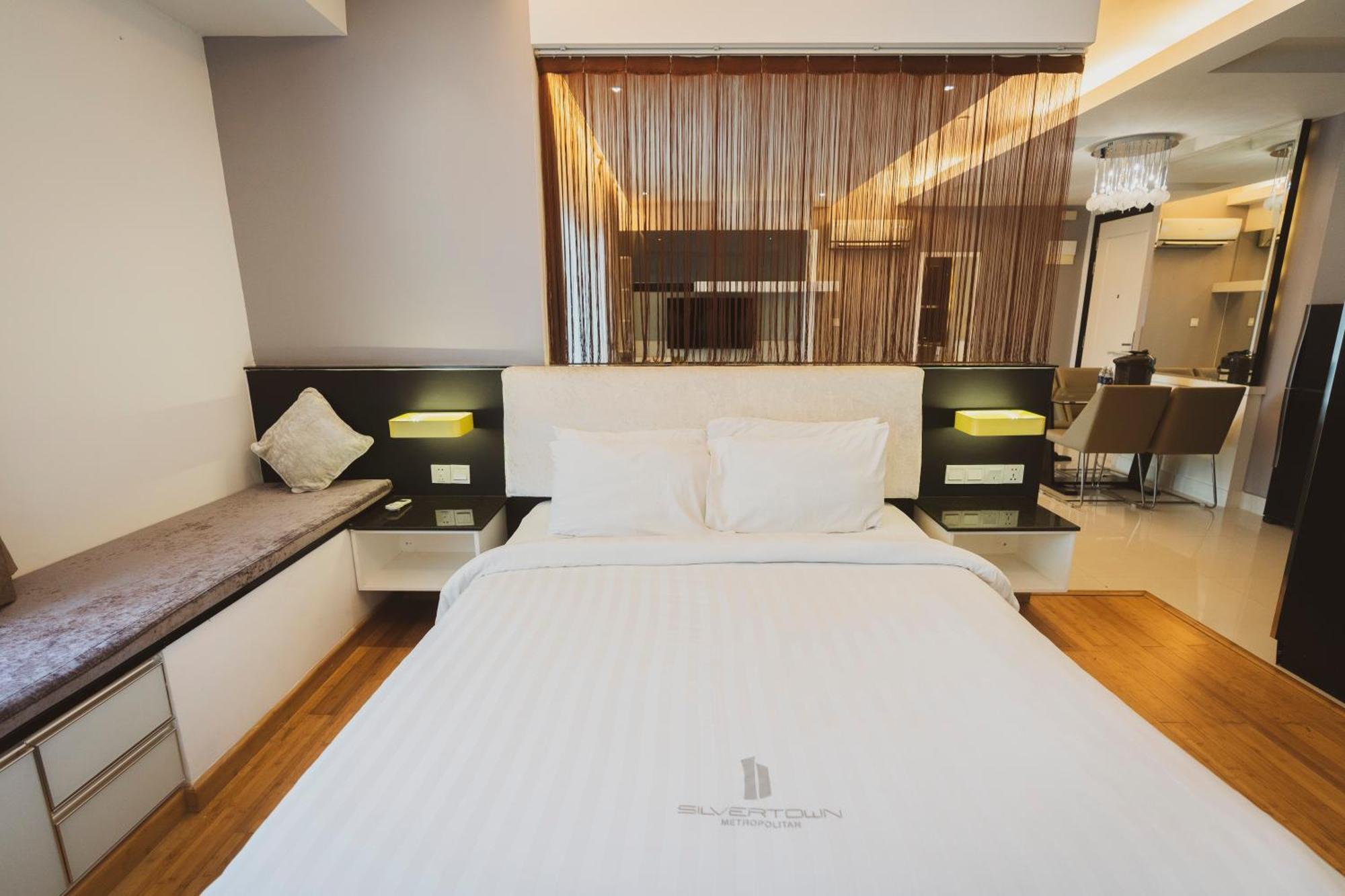Naki Suites @ Silvertown Phnom Penh Exterior photo