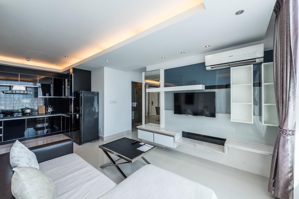 Naki Suites @ Silvertown Phnom Penh Exterior photo